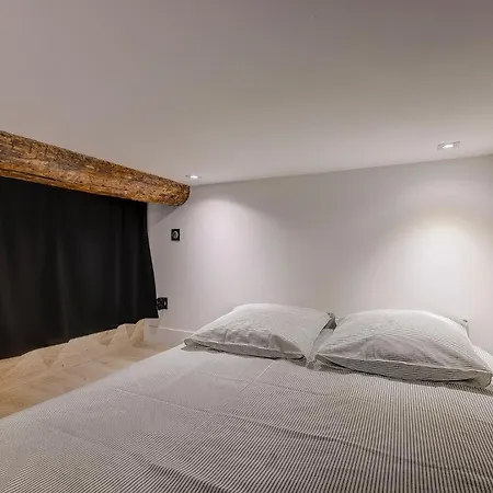 شقة Chic Industrial Loft Quiet Garibaldi Ac Balcony