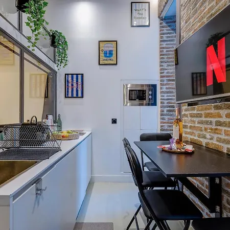 Chic Industrial Loft Quiet Garibaldi Ac Balcony * Nizza